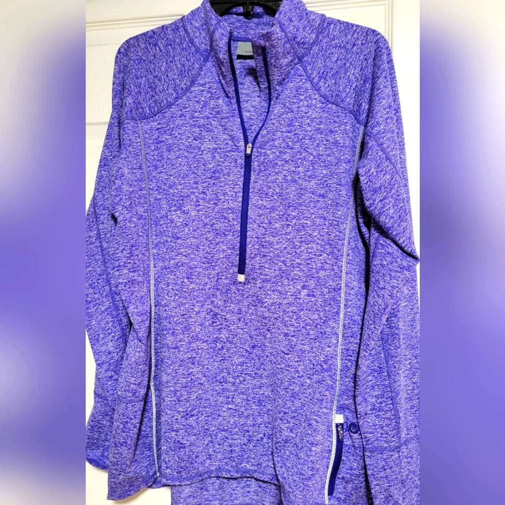 Women's half-zip top. Athleta XL, purple
